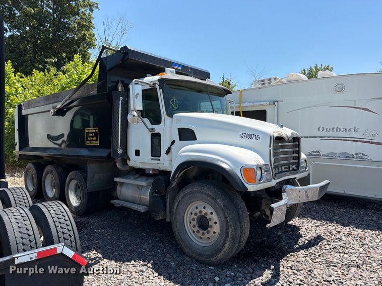 image for item YA4130 2004 Mack Granite CV713 dump truck