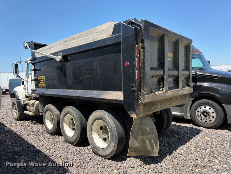image for item YA4130 2004 Mack Granite CV713 dump truck