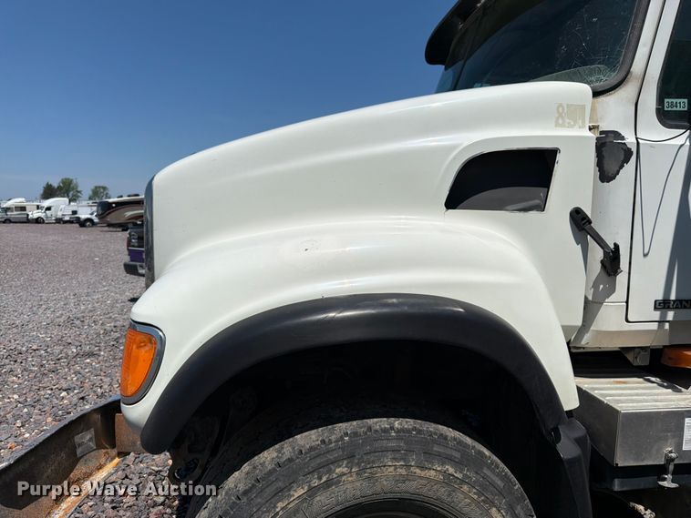 image for item YA4130 2004 Mack Granite CV713 dump truck