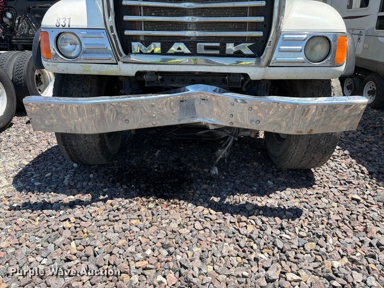 image for item YA4130 2004 Mack Granite CV713 dump truck