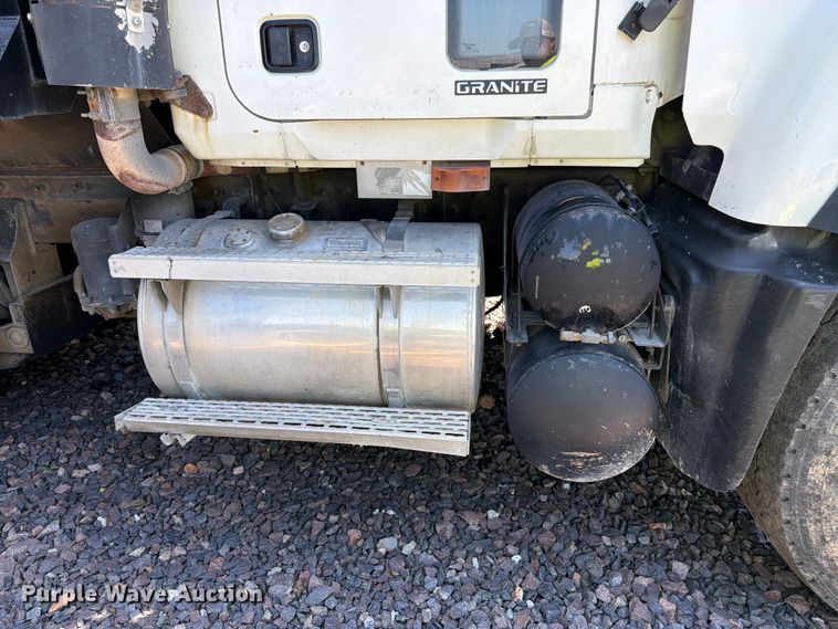 image for item YA4130 2004 Mack Granite CV713 dump truck