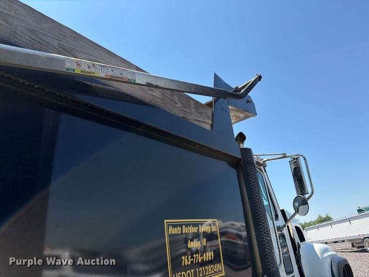 image for item YA4130 2004 Mack Granite CV713 dump truck