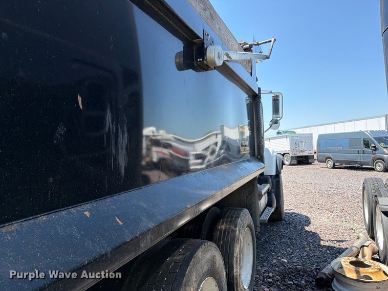 image for item YA4130 2004 Mack Granite CV713 dump truck
