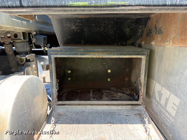 image for item YA4130 2004 Mack Granite CV713 dump truck