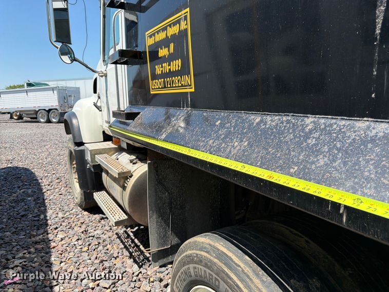 image for item YA4130 2004 Mack Granite CV713 dump truck