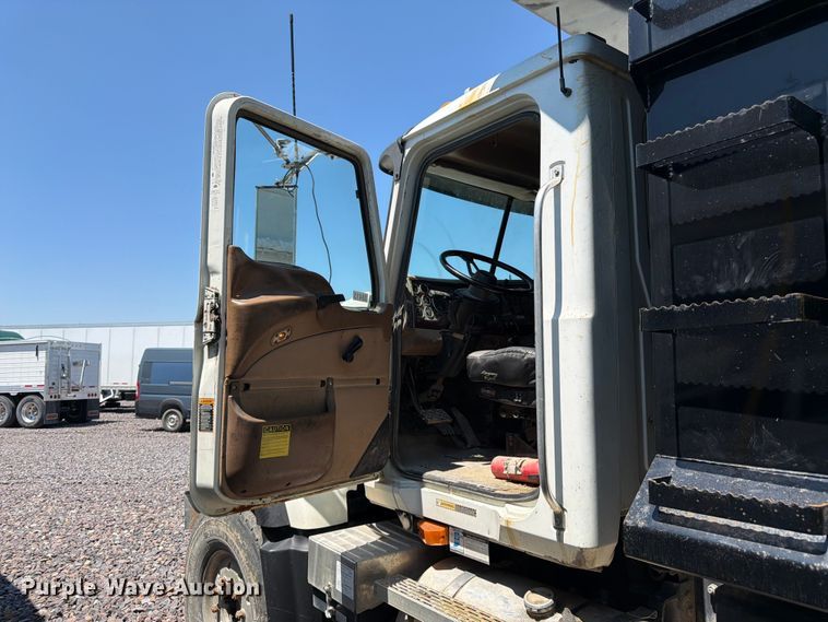 image for item YA4130 2004 Mack Granite CV713 dump truck
