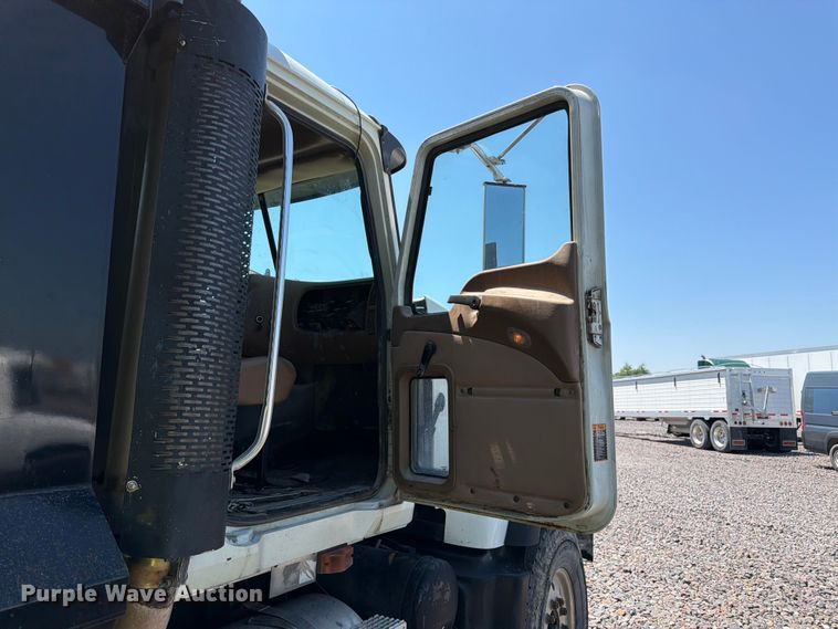 image for item YA4130 2004 Mack Granite CV713 dump truck