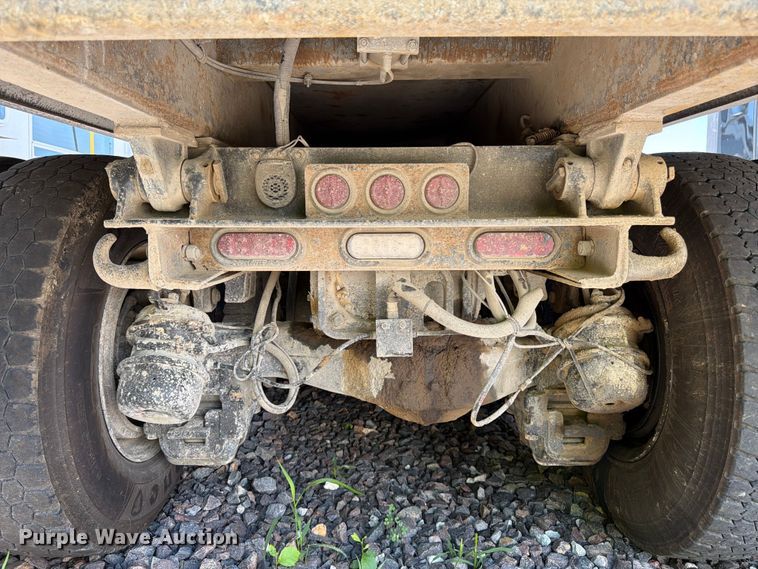 image for item YA4130 2004 Mack Granite CV713 dump truck