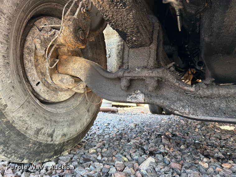 image for item YA4130 2004 Mack Granite CV713 dump truck