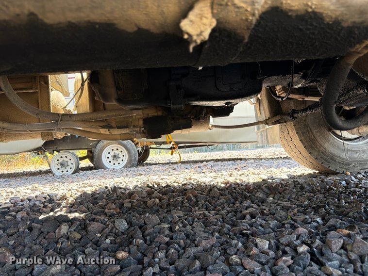 image for item YA4130 2004 Mack Granite CV713 dump truck