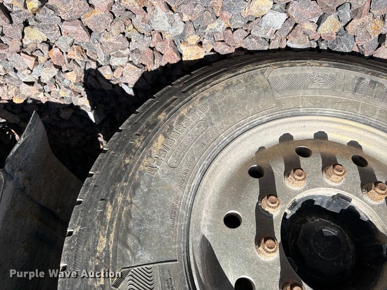 image for item YA4130 2004 Mack Granite CV713 dump truck