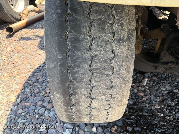 image for item YA4130 2004 Mack Granite CV713 dump truck