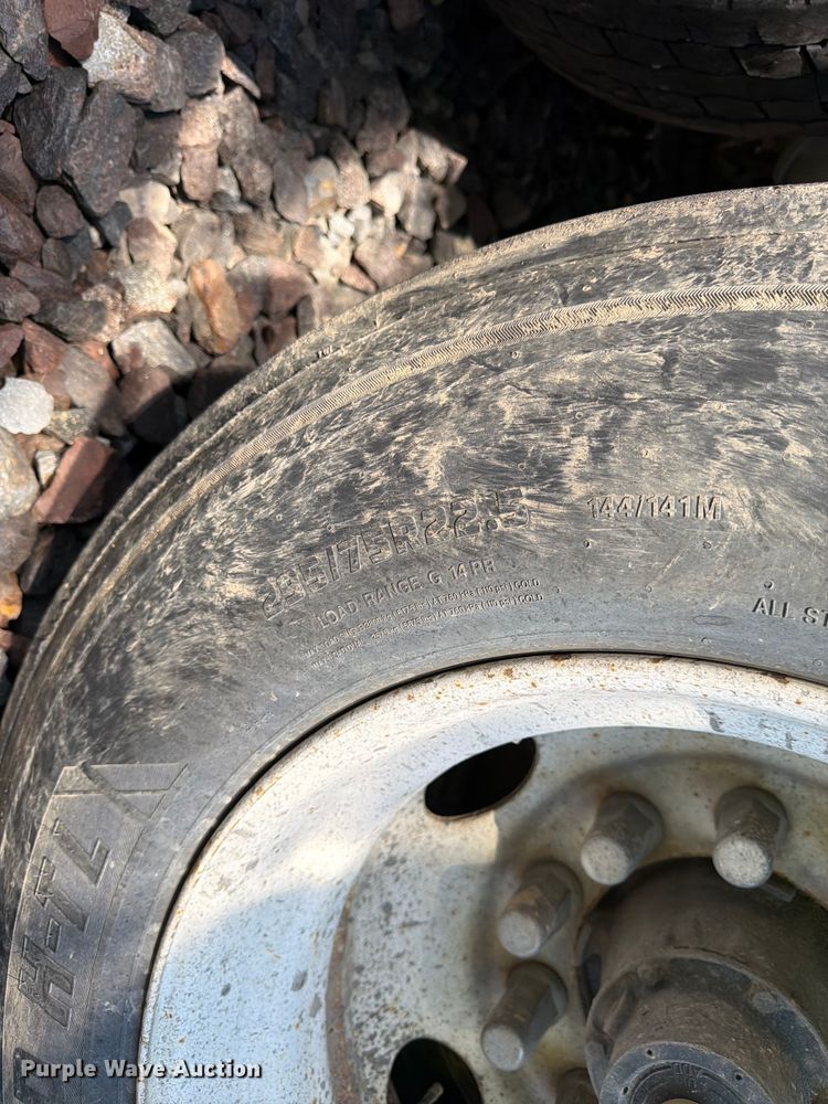 image for item YA4130 2004 Mack Granite CV713 dump truck