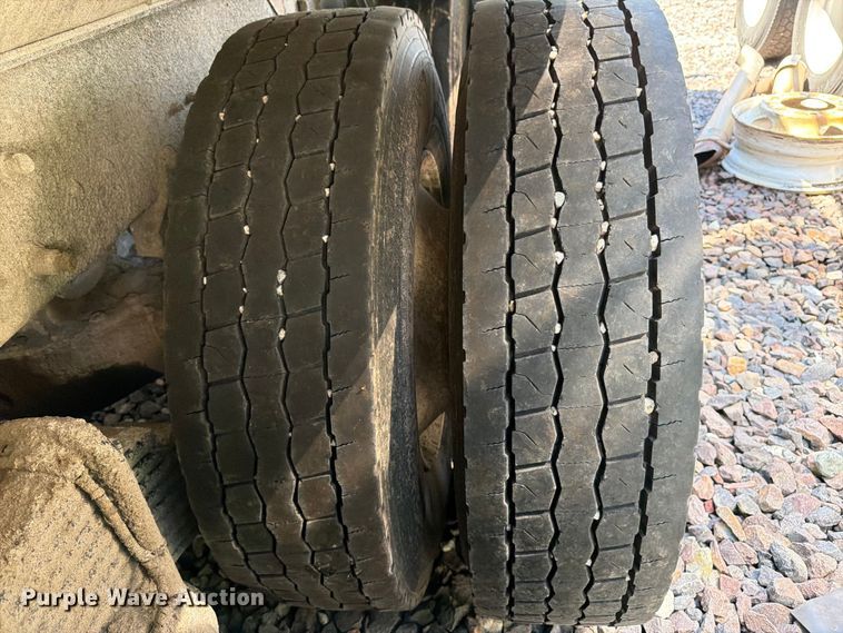 image for item YA4130 2004 Mack Granite CV713 dump truck