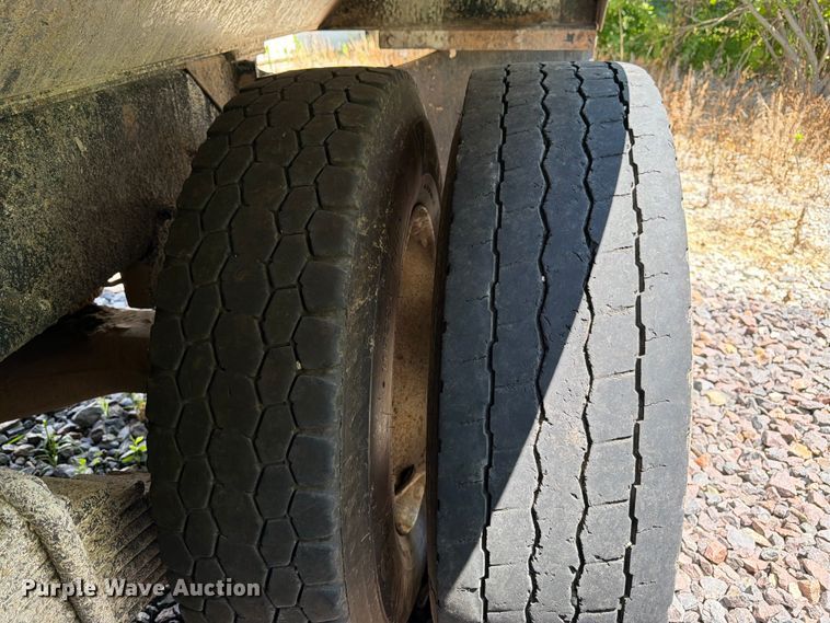image for item YA4130 2004 Mack Granite CV713 dump truck