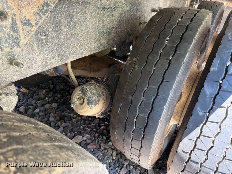 image for item YA4130 2004 Mack Granite CV713 dump truck