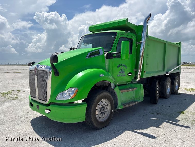 2016 Kenworth T680 dump truck
