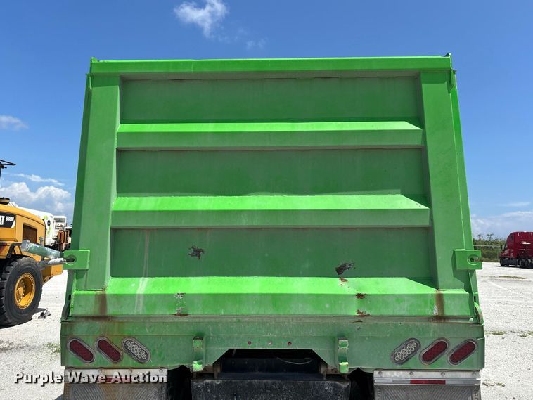 image for item YA4267 2016 Kenworth T680 dump truck