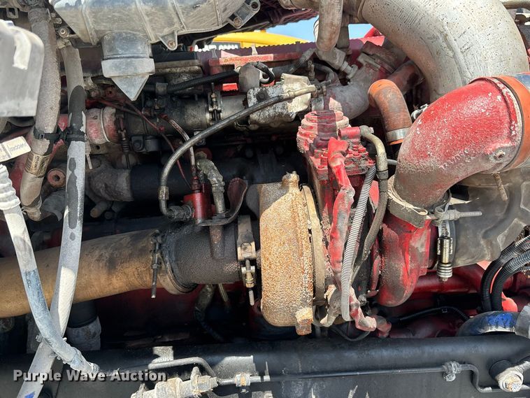 image for item YA4267 2016 Kenworth T680 dump truck