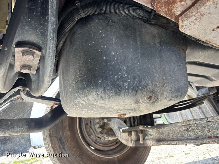 image for item YA4267 2016 Kenworth T680 dump truck