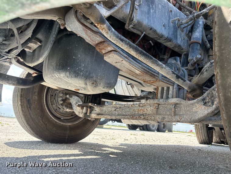 image for item YA4267 2016 Kenworth T680 dump truck