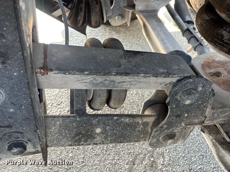 image for item YA4267 2016 Kenworth T680 dump truck