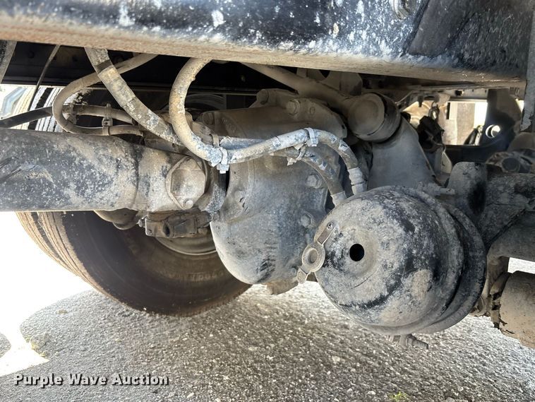 image for item YA4267 2016 Kenworth T680 dump truck
