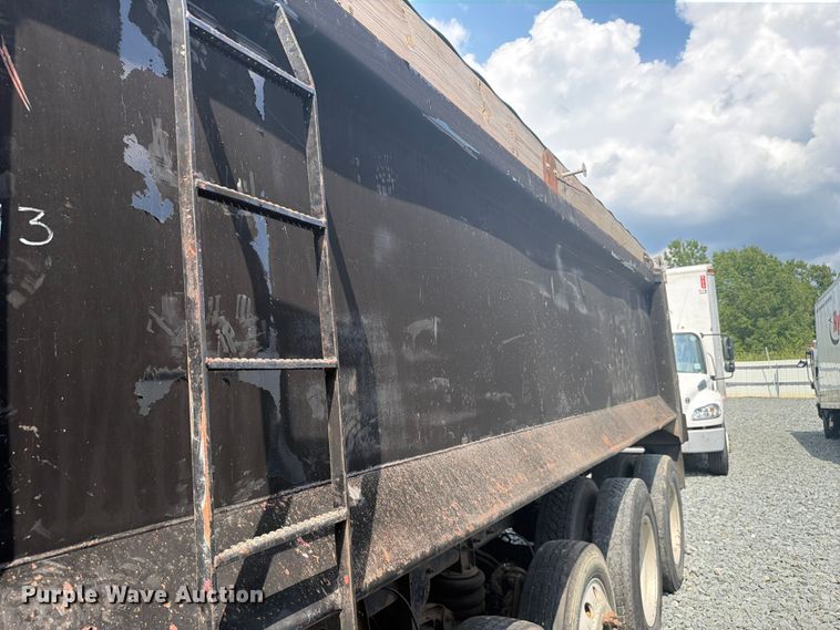 image for item YA4352 2014 Western Star 4700 dump truck