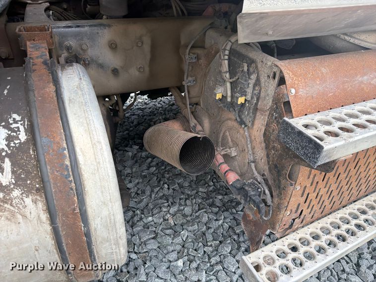 image for item YA4352 2014 Western Star 4700 dump truck