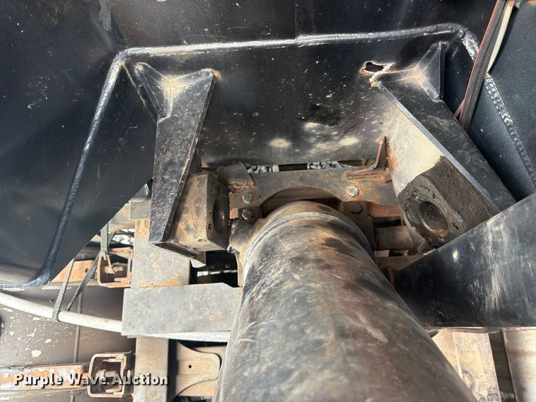 image for item YA4352 2014 Western Star 4700 dump truck
