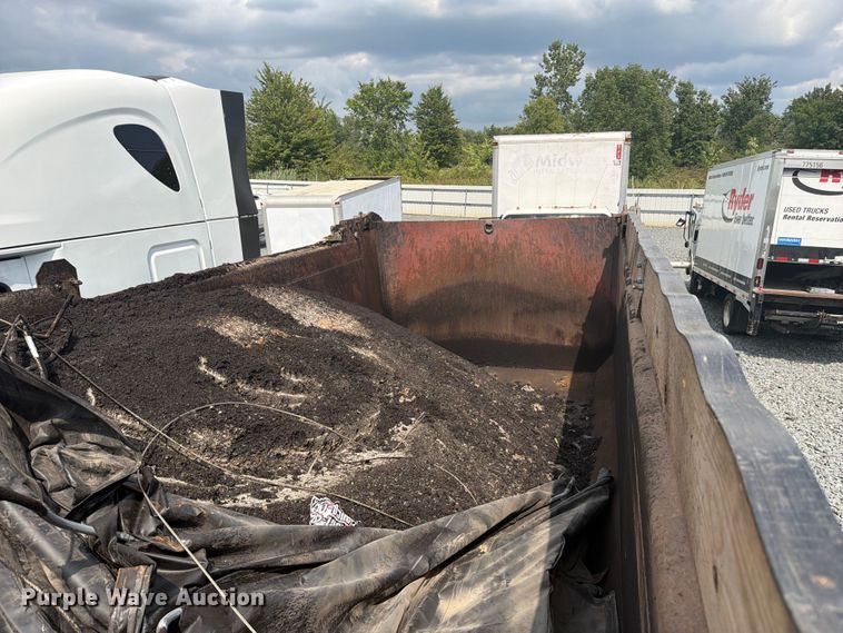 image for item YA4352 2014 Western Star 4700 dump truck