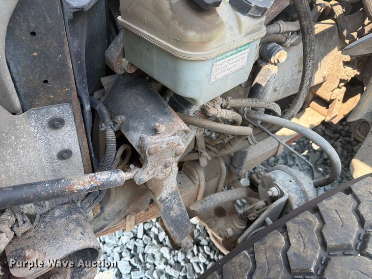 image for item YA4352 2014 Western Star 4700 dump truck