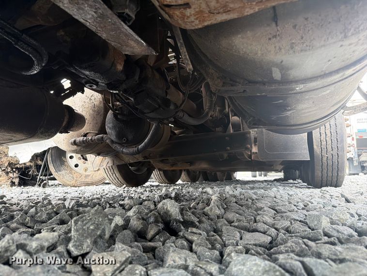 image for item YA4352 2014 Western Star 4700 dump truck