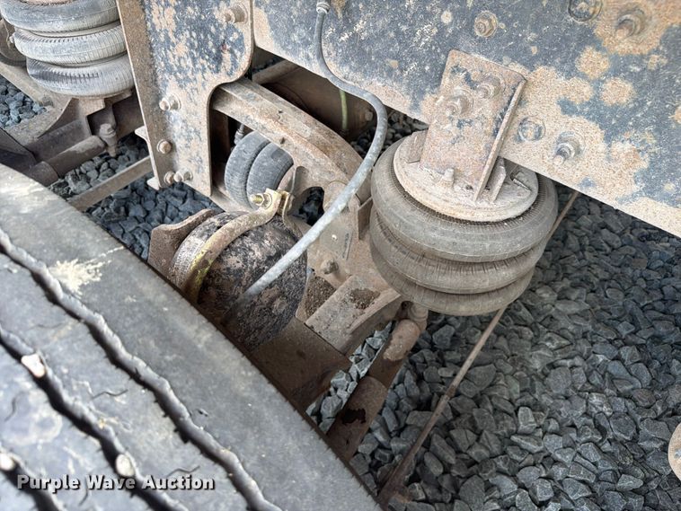 image for item YA4352 2014 Western Star 4700 dump truck