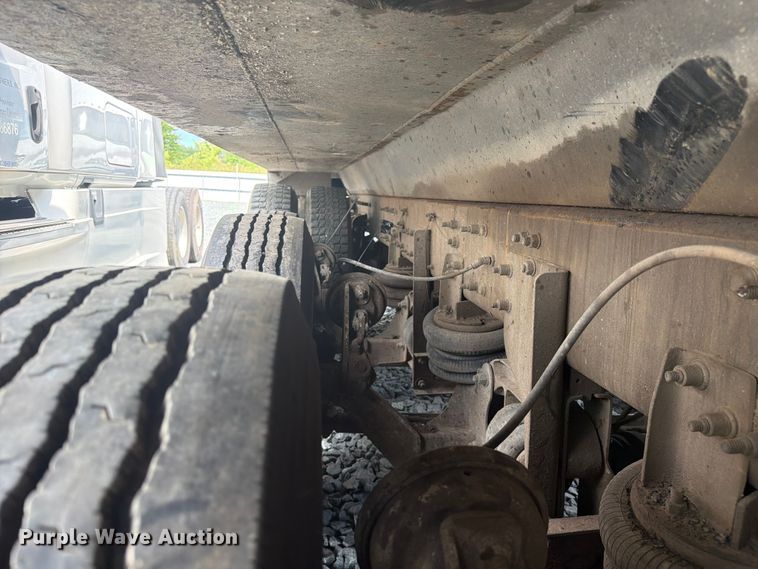 image for item YA4352 2014 Western Star 4700 dump truck