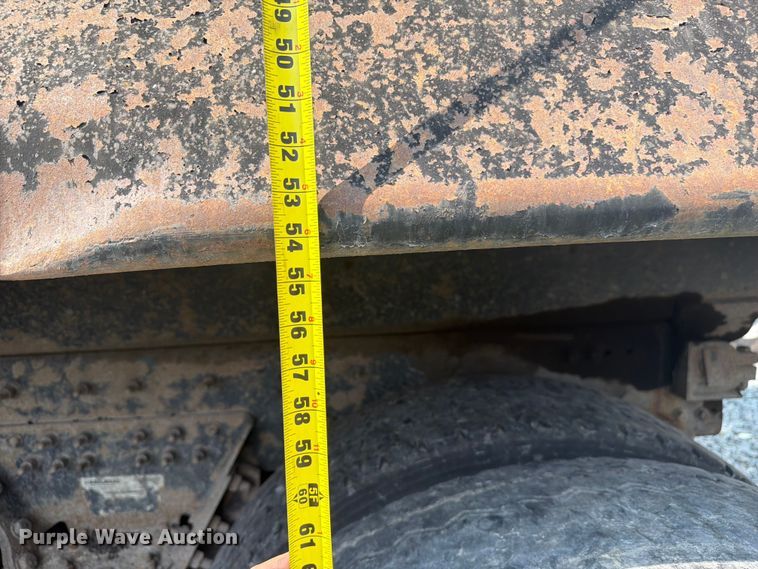 image for item YA4352 2014 Western Star 4700 dump truck