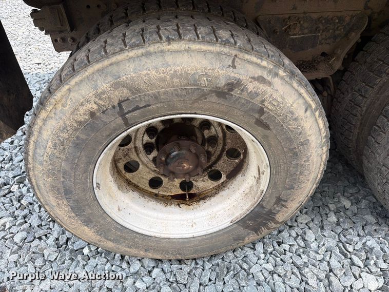 image for item YA4352 2014 Western Star 4700 dump truck