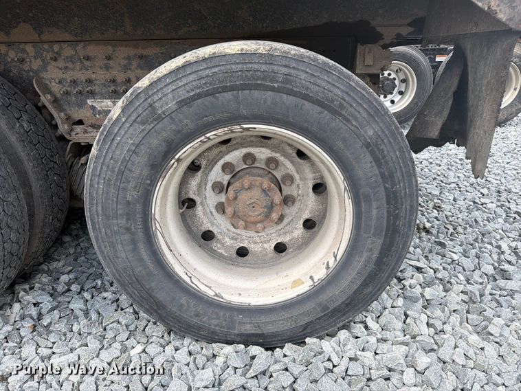 image for item YA4352 2014 Western Star 4700 dump truck