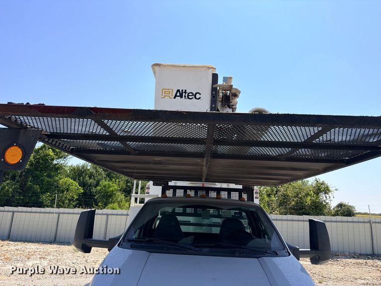 image for item YA4394 2016 Ford F750 Super Duty forestry bucket truck