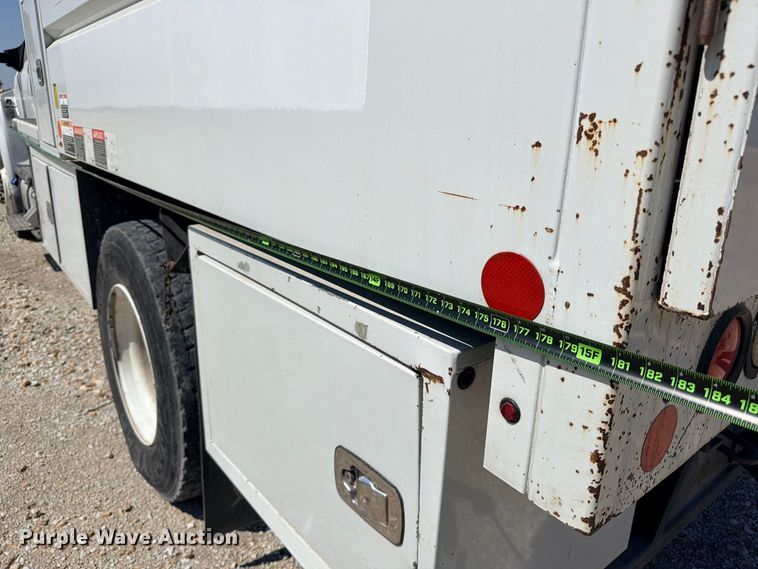 image for item YA4394 2016 Ford F750 Super Duty forestry bucket truck