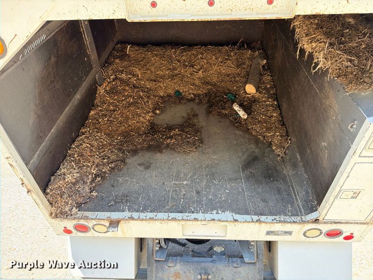 image for item YA4394 2016 Ford F750 Super Duty forestry bucket truck