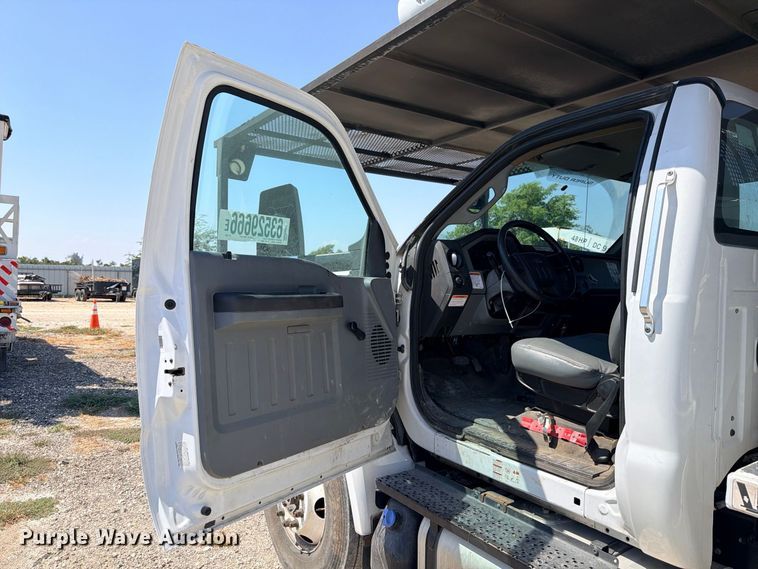 image for item YA4394 2016 Ford F750 Super Duty forestry bucket truck