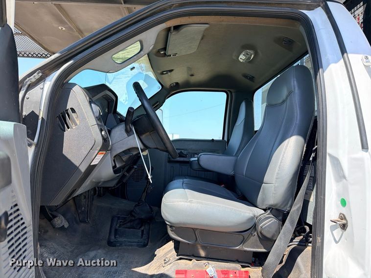 image for item YA4394 2016 Ford F750 Super Duty forestry bucket truck