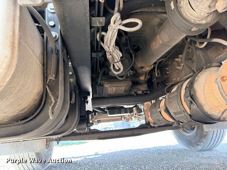 image for item YA4394 2016 Ford F750 Super Duty forestry bucket truck