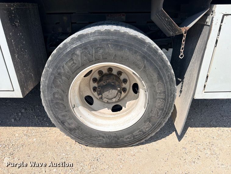 image for item YA4394 2016 Ford F750 Super Duty forestry bucket truck