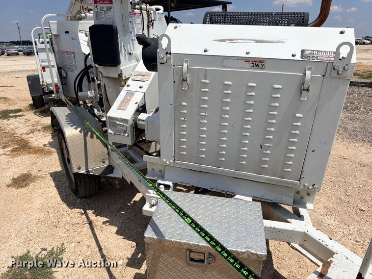 image for item YA4397 2019 Bandit 200UC wood chipper