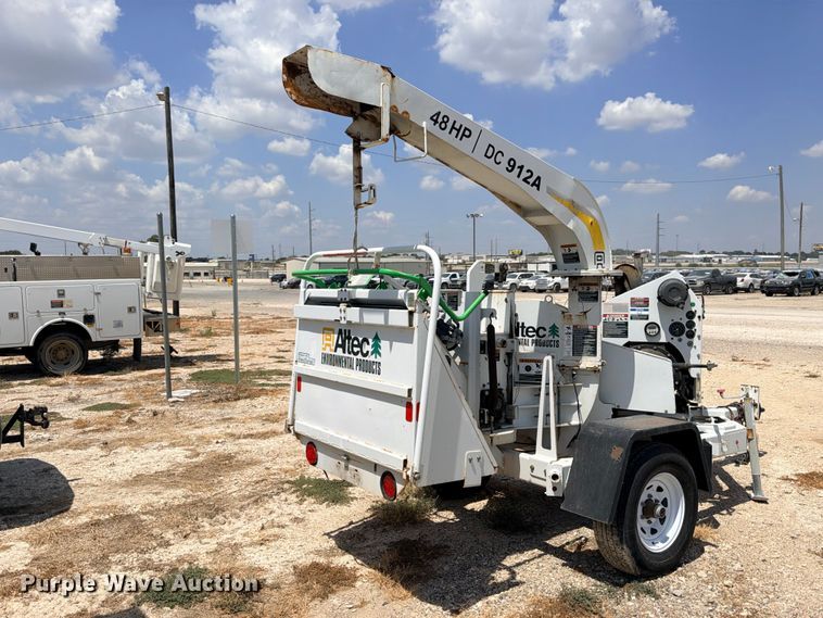 image for item YA4398 2012 Altec DC912A wood chipper