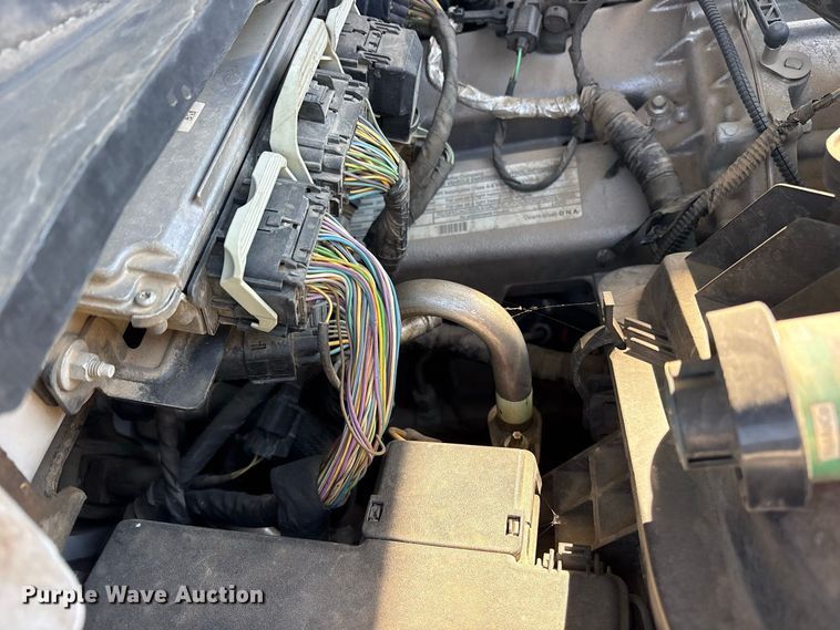 image for item YA4404 2019 Ford F550 Super Duty flatbed truck