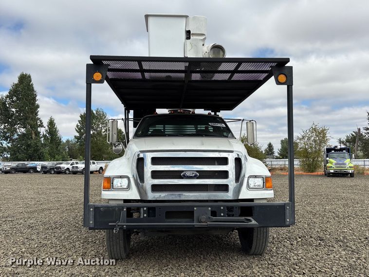 image for item YA4444 2015 Ford F750 forestry bucket truck