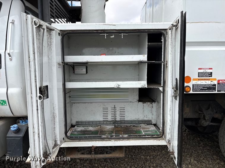 image for item YA4444 2015 Ford F750 forestry bucket truck